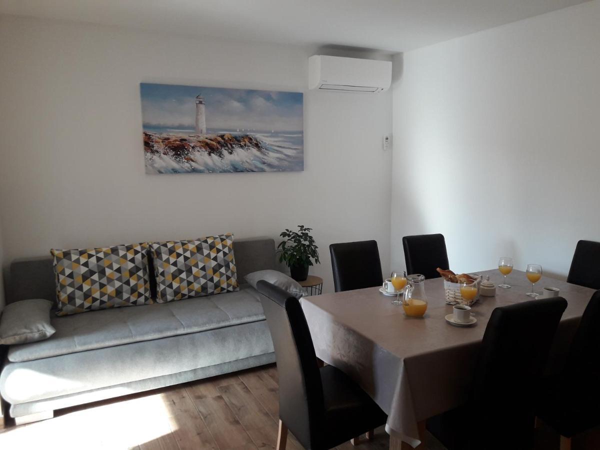 Apartments Gracia & Toni Trogir Buitenkant foto