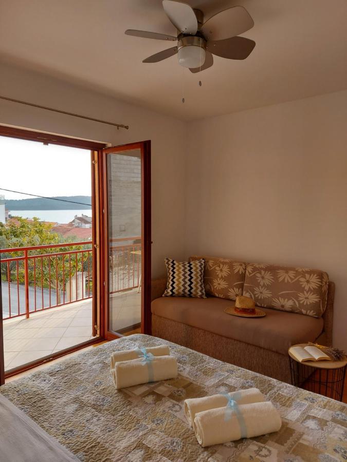 Apartments Gracia & Toni Trogir Buitenkant foto
