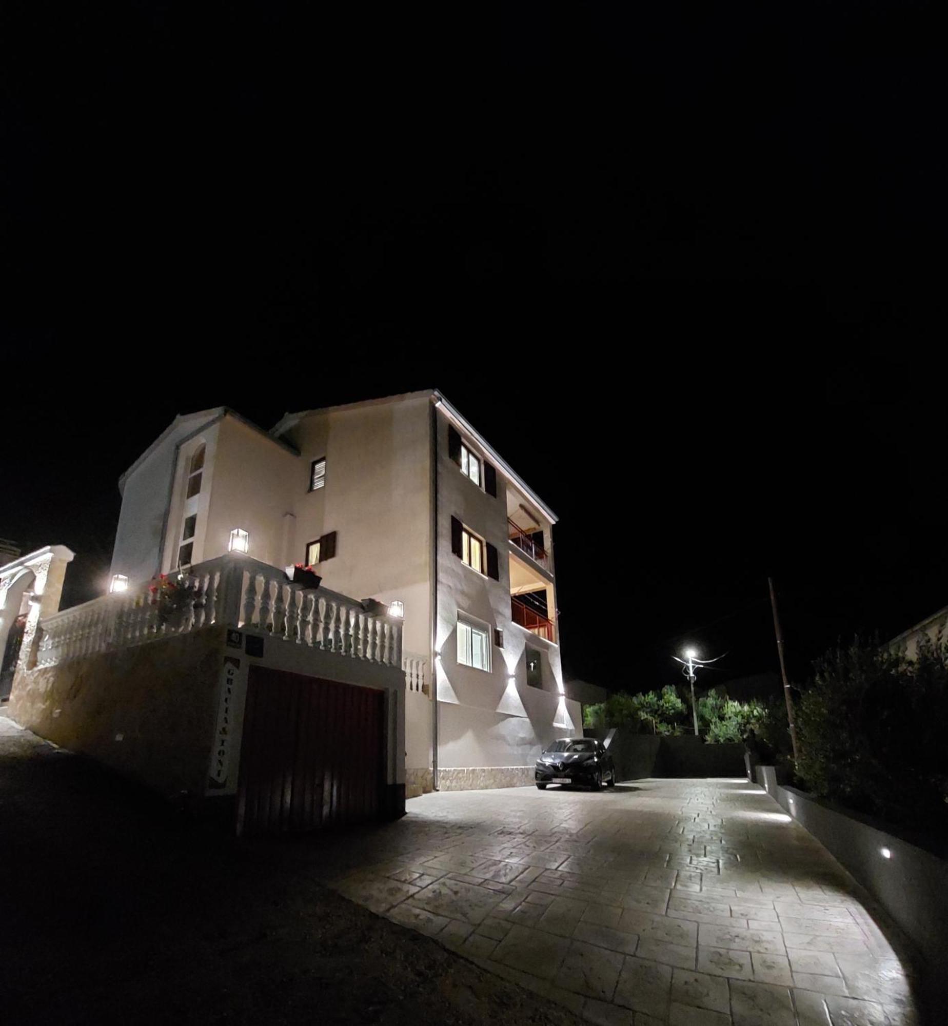 Apartments Gracia & Toni Trogir Buitenkant foto