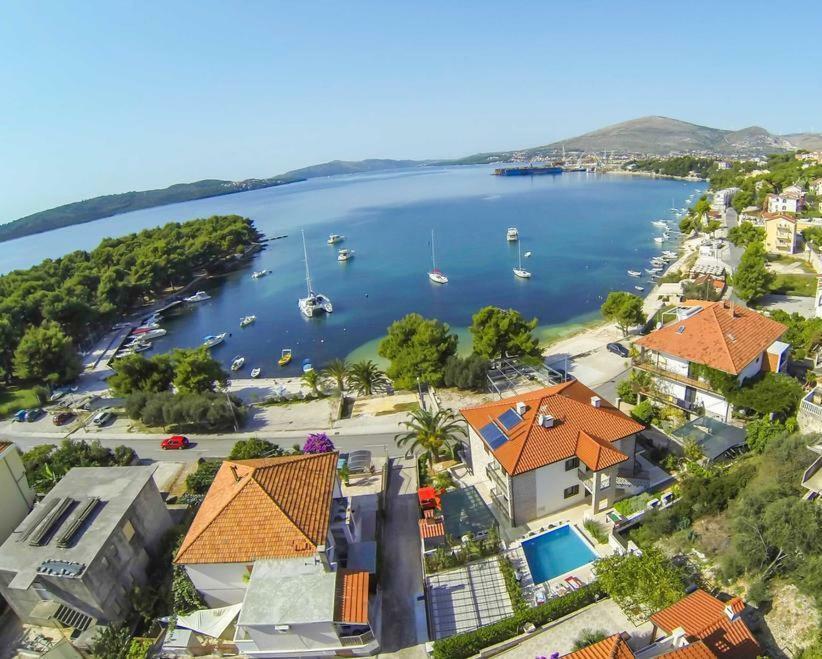 Apartments Gracia & Toni Trogir Buitenkant foto